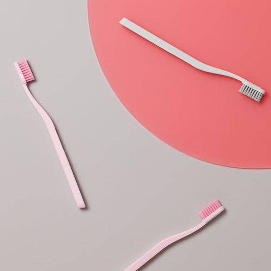 Natural Teeth Whitening: What’s the Verdict?