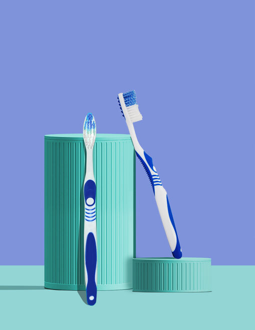 Dual-Zone Manual Toothbrush (12 Pack)